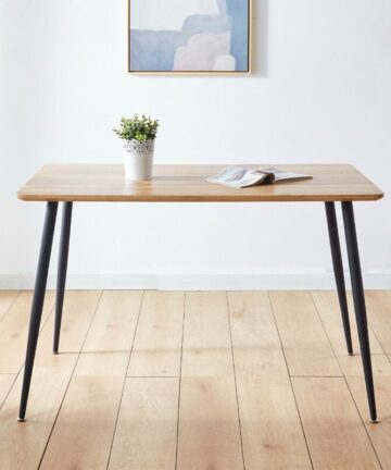 Hallowood Furniture Cullompton Rectangular Dining Table with Brown Oak Effect Top and Black Metal Legs, 4-6 Seater Small Table for Home, Restaurants or CafÃes (120x70cm)