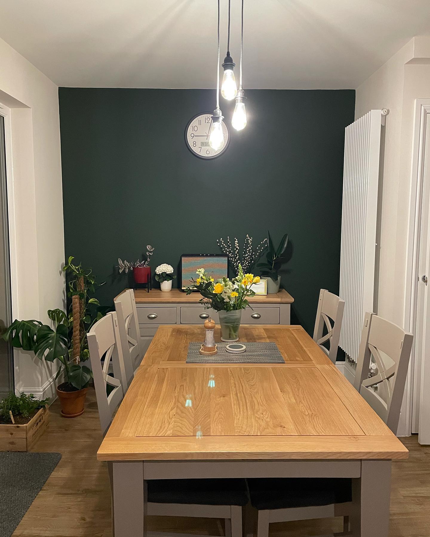 ST. IVES 5ft Extending Dining Table with 4 Chairs Natural Solid Oak & Grey Paint - Image 9