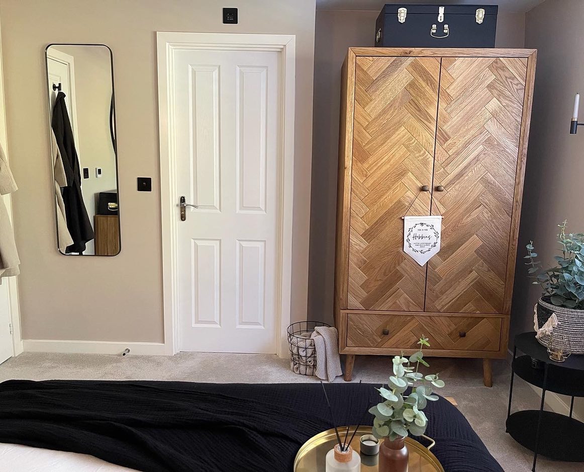 PARQUET Double Wardrobe Brushed & Glazed Solid Oak - Image 11
