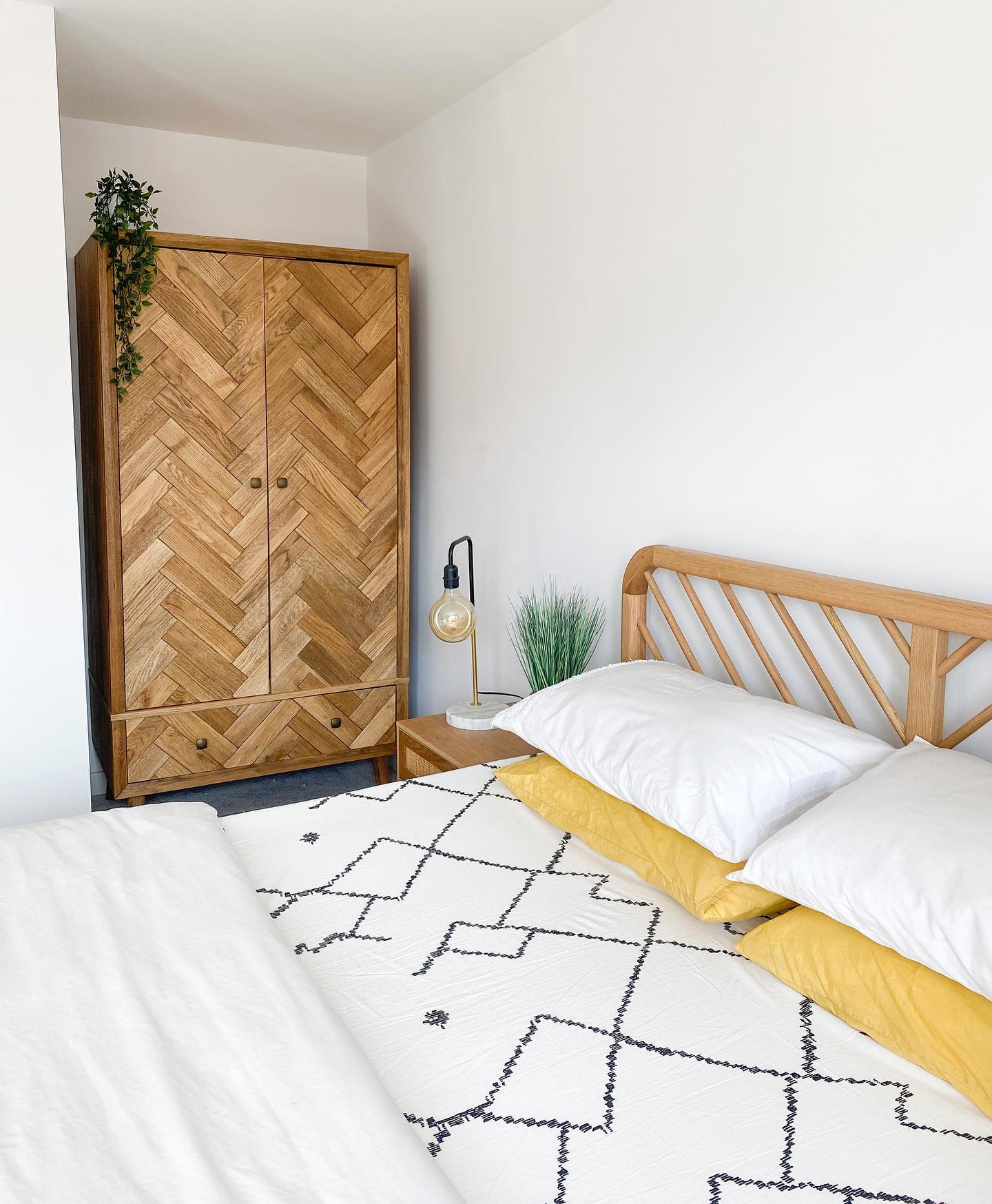 PARQUET Double Wardrobe Brushed & Glazed Solid Oak - Image 13