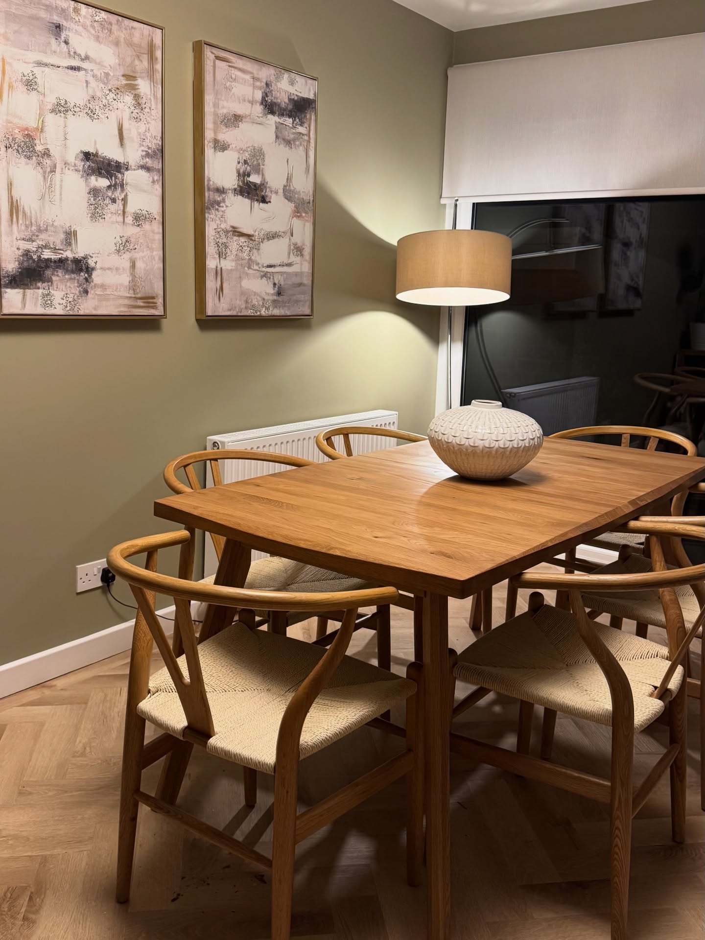 OAKLEE Extending Dining Table with 6 Chairs Natural Oak - Image 11