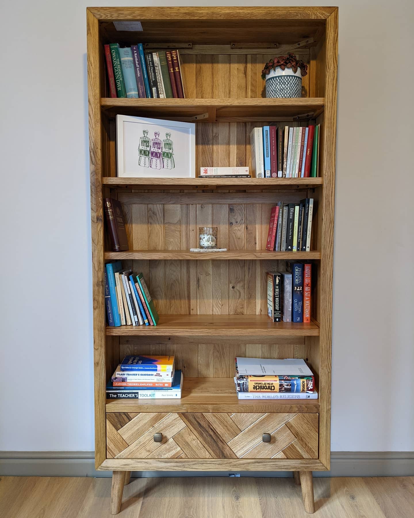 PARQUET Tall Bookcase Brushed & Glazed Solid Oak - Image 13