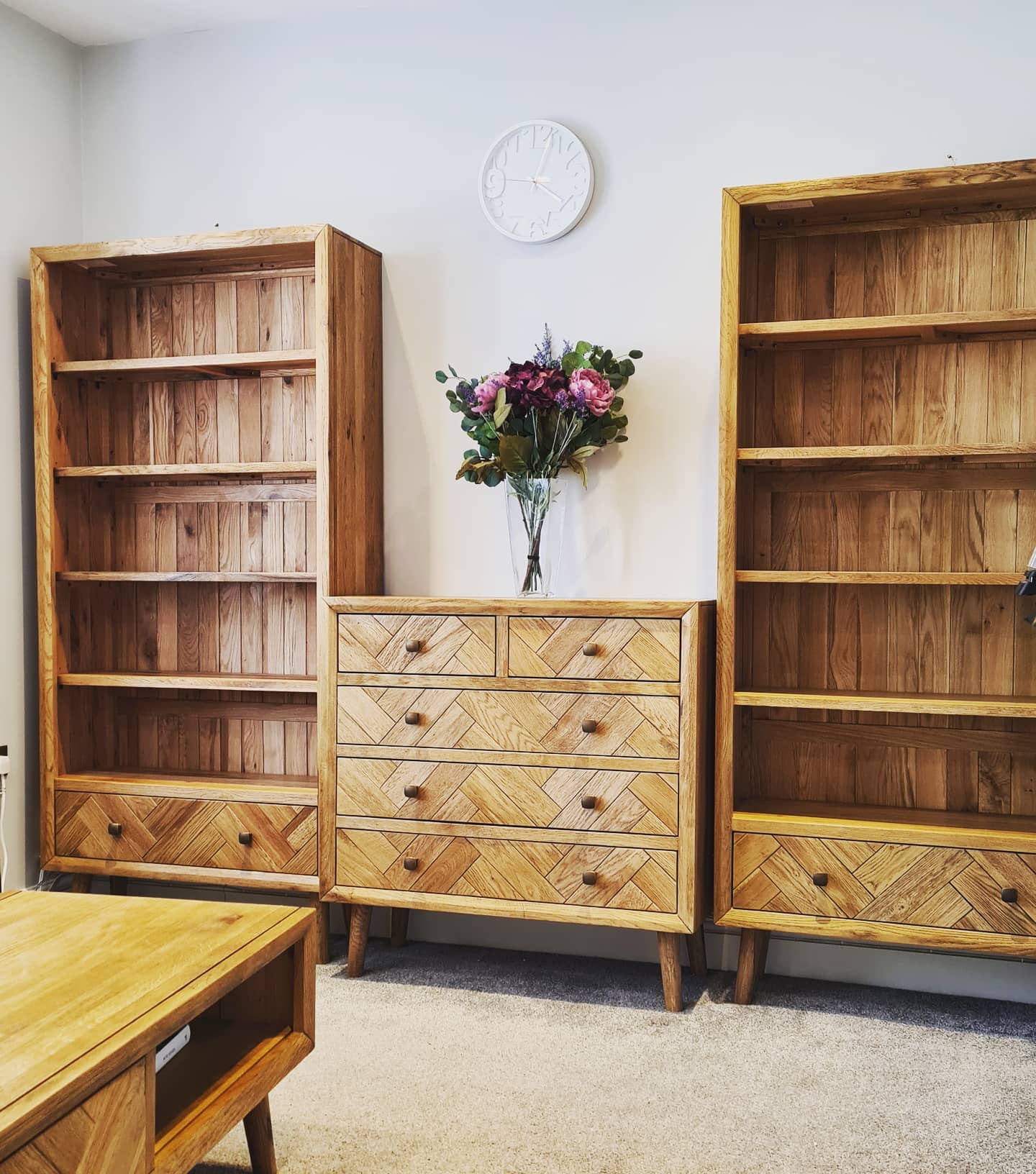 PARQUET Tall Bookcase Brushed & Glazed Solid Oak - Image 15