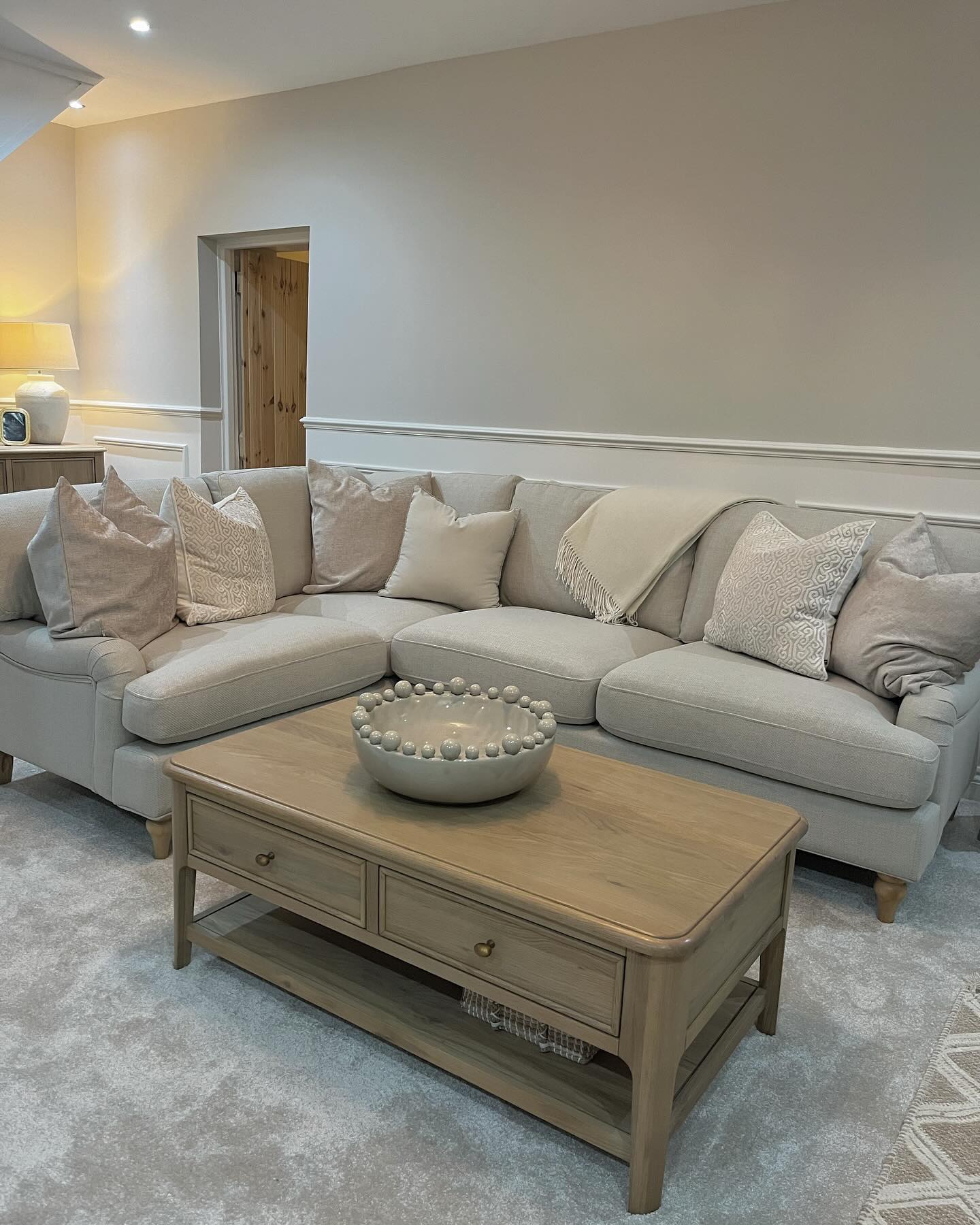 NEWTON Coffee Table Light Natural Solid Oak - Image 20