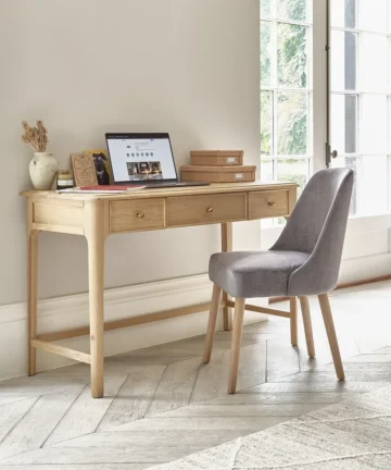 NEWTON Desk Light Natural Solid Oak