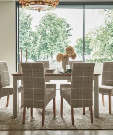 OTTO Dining Table with 6 Chairs Smoked Oak & Painted