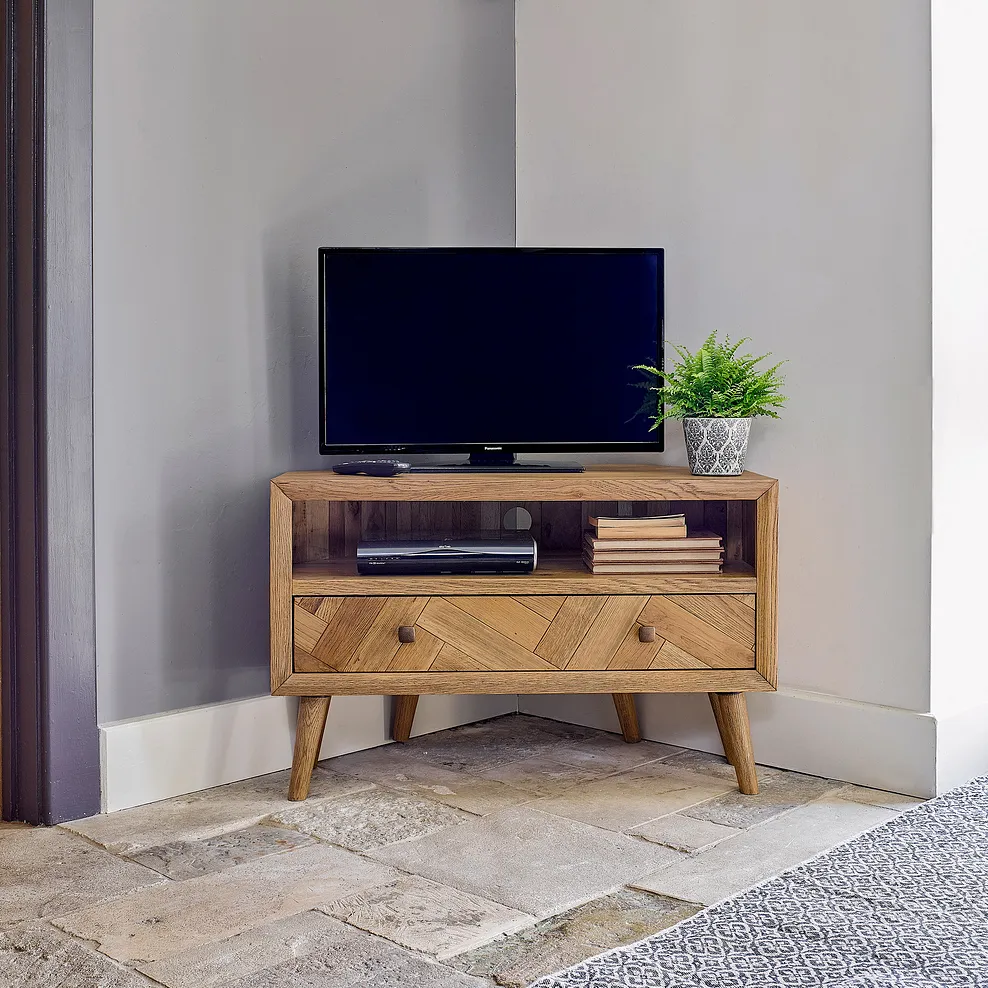 PARQUET Corner TV Unit Brushed & Glazed Solid Oak