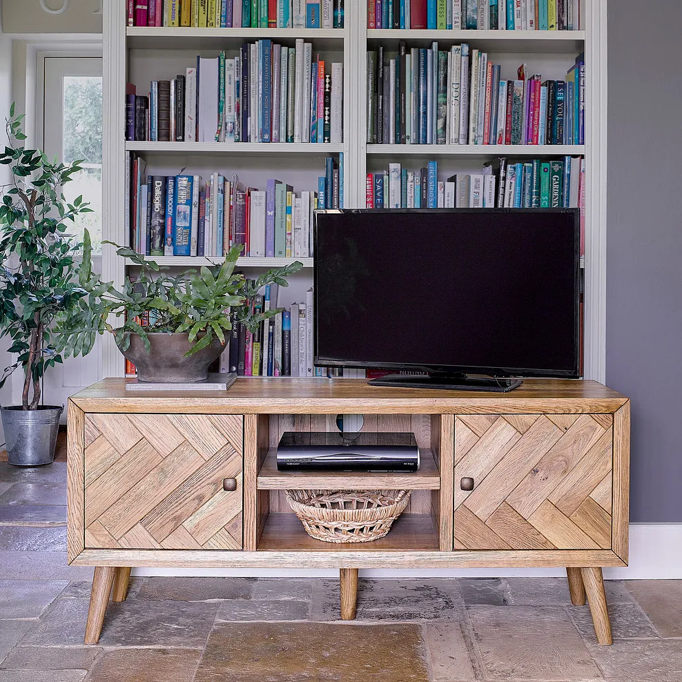 PARQUET Large TV Unit Brushed & Glazed Solid Oak