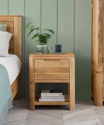 ROMSEY 1 Drawer Bedside Table Natural Solid Oak
